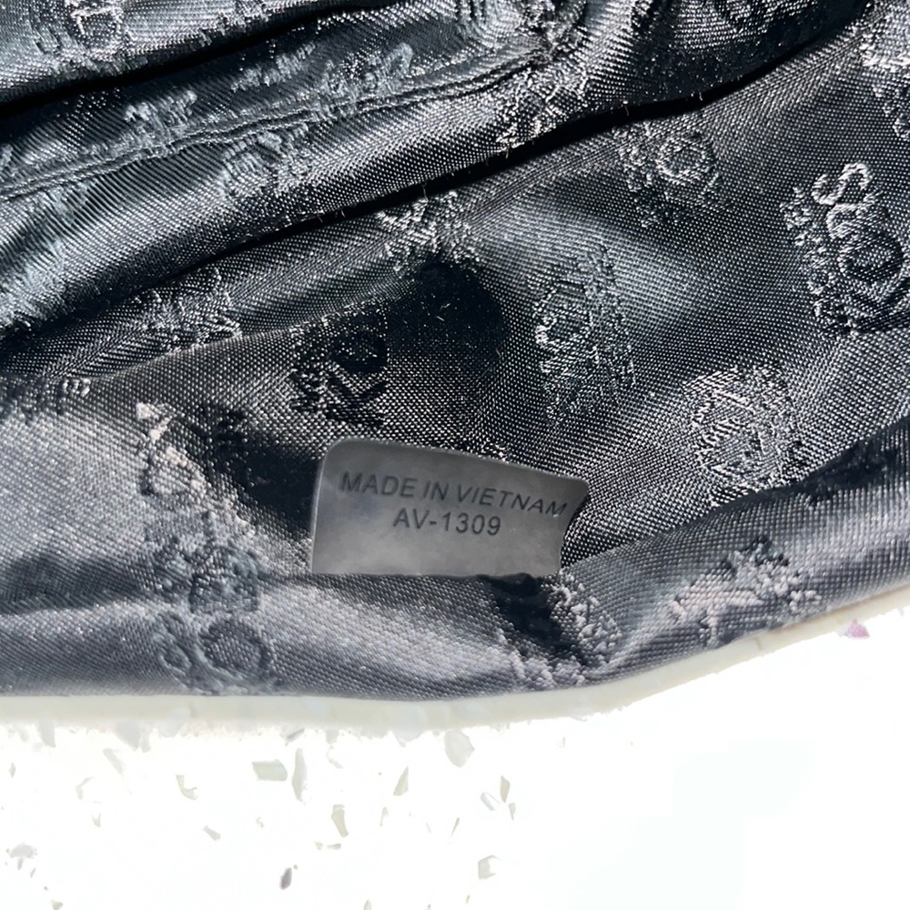 Michael Kors Shoulder Purse - Picture 14 of 17